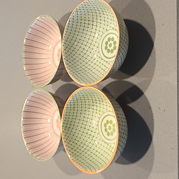 Set of 4 Anthropologie Bowls - Picture 1 of 4